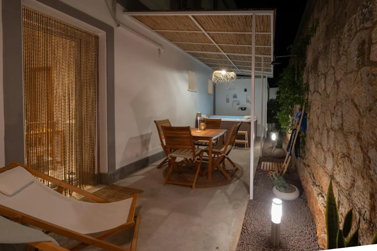 Casa Aive: Jacuzzi And Relax Villa Casteldaccia Italien